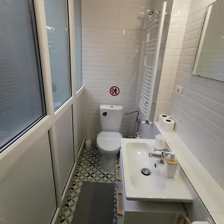 Apartamento Black And White Bucarest