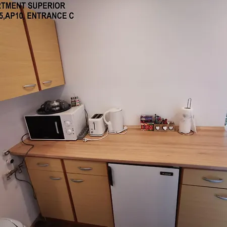 Black And White Apartment Bukarest