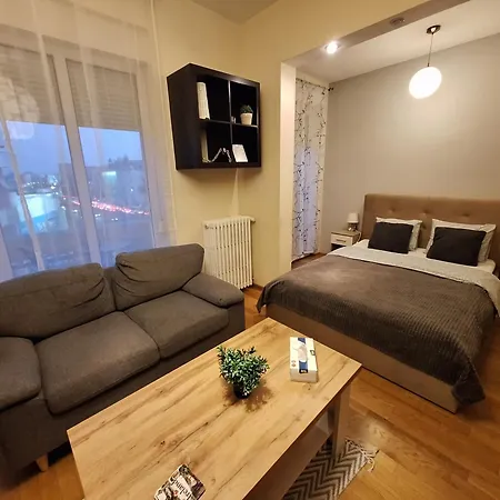 Black And White Apartment *