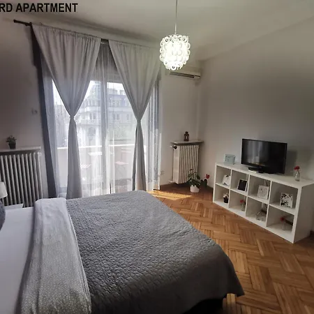 Black And White Apartment *