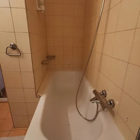 Black And White Apartamento Bucarest