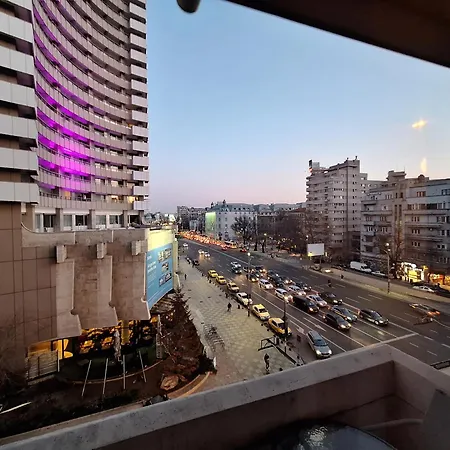 Black And White Bucarest