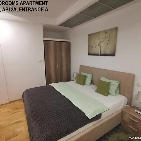 Black And White Bucarest