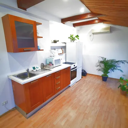 Black And White * Bucarest