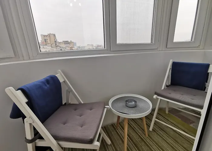 Black And White * Bukurešť