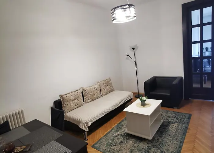 Black And White بوخارست