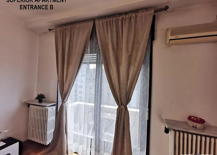 Black And White * بوخارست