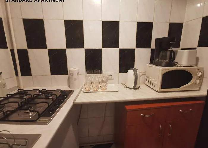 Apartman Black And White