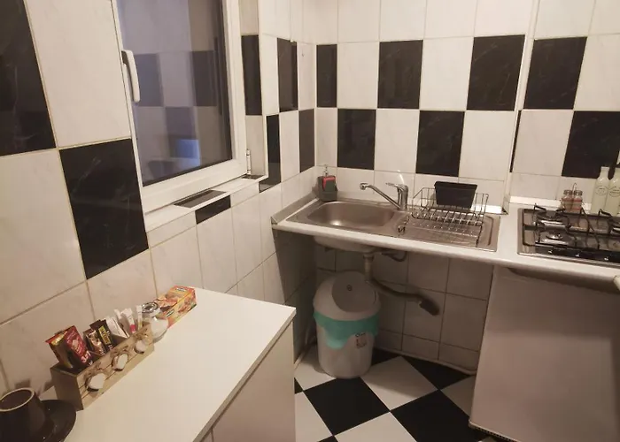 Black And White * Bukarest