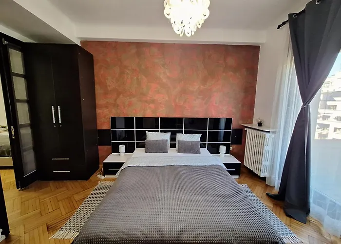 Black And White Apartment Bucharest